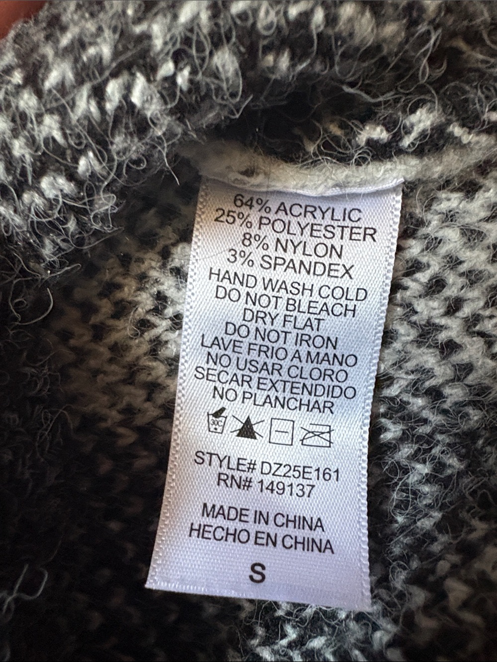 Double Zero Checkered Cardigan - Picture 5 of 8